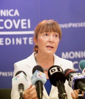 monica macovei