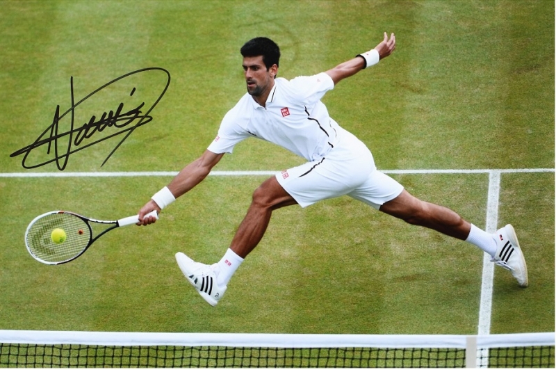 Novak Djokovic trece cu ușurință în turul trei la Wimbledon Victorie