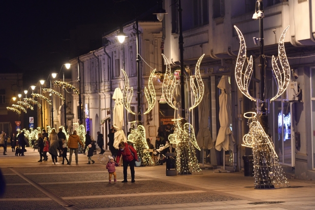 Craiova intră în atmosfera de poveste a sărbătorilor Târgul de