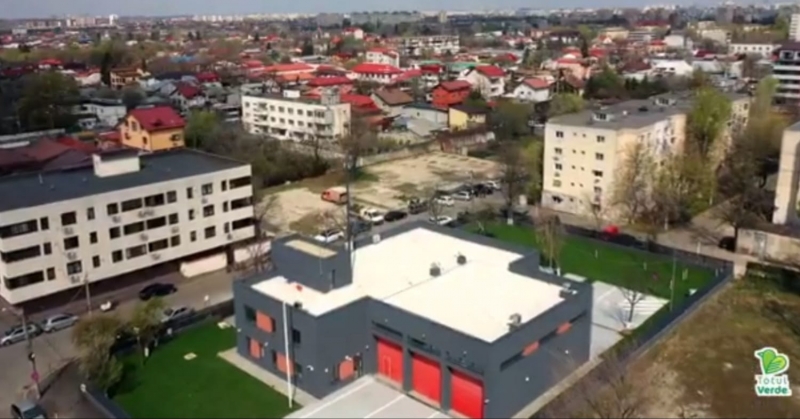 Un mare loc de joacă se construiește lângă unitatea de pompieri de pe