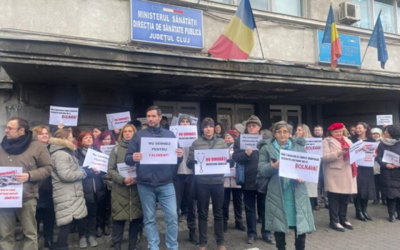 Cluj Peste De Medici De Familie Au Protestat Ei Avertizeaz C De