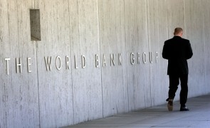 Wolfowitz Faces Pressure To Resign As World Bank Finds He Broke Rules