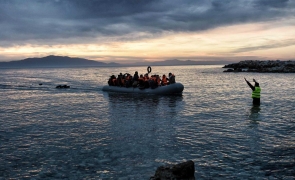 barca refugiaţi