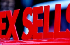 sex sexul vinde sex sells