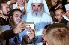 Patriarhul Daniel selfie