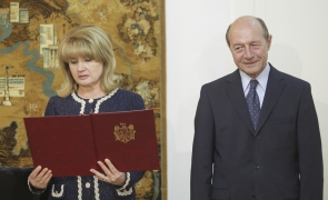 Inquam Traian Băsescu Maria Basescu depunere juramant moldova