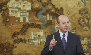 Inquam Traian Băsescu semn deget depunere juramant moldova
