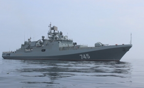 navă de război Rusia