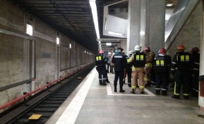  metrou evacuat, poliție
