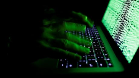 Hackerii preferă tot mai mult fişierele ZIP şi RAR pentru a strecura viruși în calculatoare