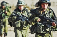 femei armata