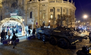 tancuri Budapesta