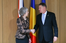 Klaus Iohannis, Theresa May