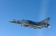 avion vanatoare Mirage 2000