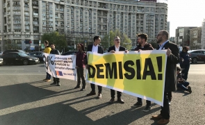 Protest Piața Victoriei 03.04.2019