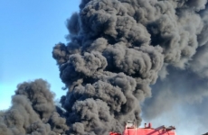incendiu depozit Bihor pompieri 1