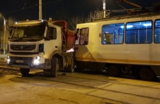 accident tramvai camion Bucuresti