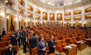 Inquam scaune goale parlament