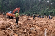 alunecari de teren - Vietnam