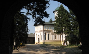 manastirea plumbuita