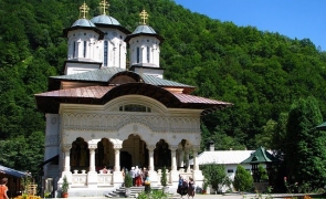 manastire Lainici