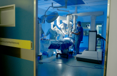 Robotul da Vinci Xi – Chirurgie robotică de ultimă generație la Spitalul Clinic SANADOR