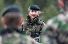 femei armata elvetia