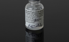 primul flacon de vaccin anti-COVID-19 SUA