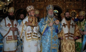 IPS Mitropolit Nifon, Arhiepiscopul Targoviștei preoti biserica