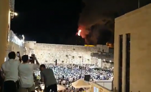 incendiu esplanada moscheilor