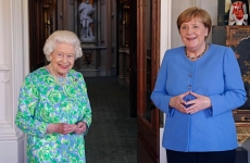 Angela Merkel Regina Elisabeta a II a