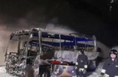 autobuz incendiu italia 25 copii salvati