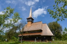 monument UNESCO Biserica de lemn Intrarea Maicii Domnului ȋn Biserică