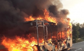 Autobuz, flăcări, cluj, incendiu