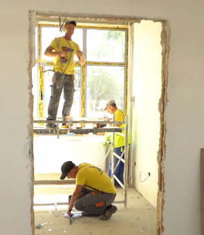 muncitori constructii