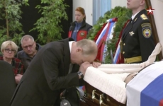 Putin plânge