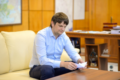 Vicepremierul Andrei Spînu declară că prețul oferit de Moscova este cel mai avantajos pentru Republica Moldova