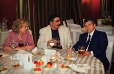 Doina și Bogdan Ion-Tudoran împreună cu afaceristul Cornel Pârvu.