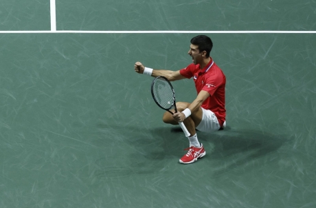 Novak Djokovic a câștigat meciul cu Marin Cilic, scor 6-4, 6-2