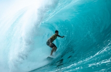 Gabriel Medina surfing