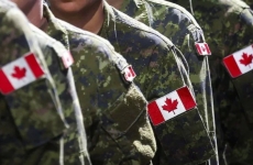 armata soldati canadieni
