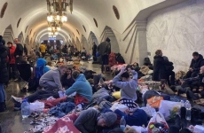ucraina harkov oameni dorm metrou