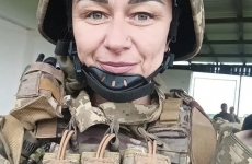 femeie militar