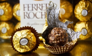 Ferrero bomboane ciocolata dulciuri