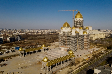 Guvernul plusează cu 20 de milioane de euro la masa donațiilor pentru Catedrala Mântuirii Neamului