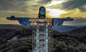 Hristos Protectorul din Encantado brazilia
