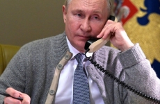 Putin telefon