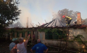 Caraş-Severin casa arsa incendiu