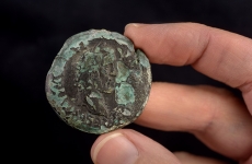 monedă de bronz romană