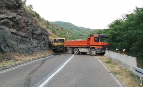 blocada kosovo camioane